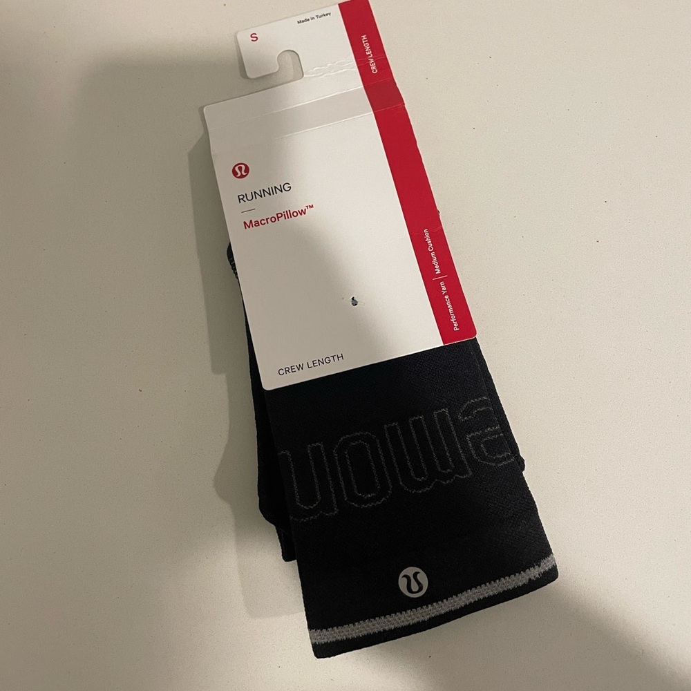 Lululemon MacroPillow Crew Socks NWT Size Small - Picture 3 of 4